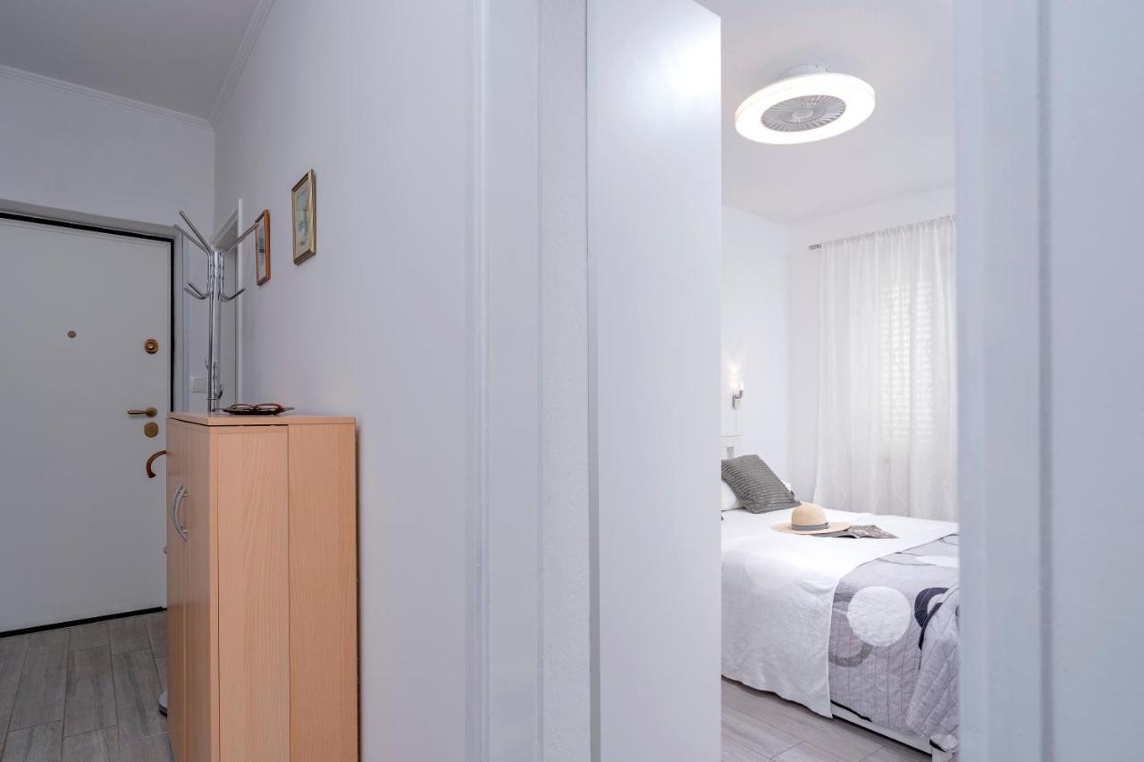 Kumquat Apartment - Zf Hvar Хвар Экстерьер фото